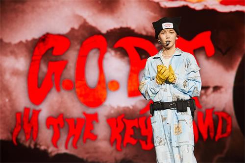 1666601219559217.jpg KEY SOLO演唱会图片 1.jpg