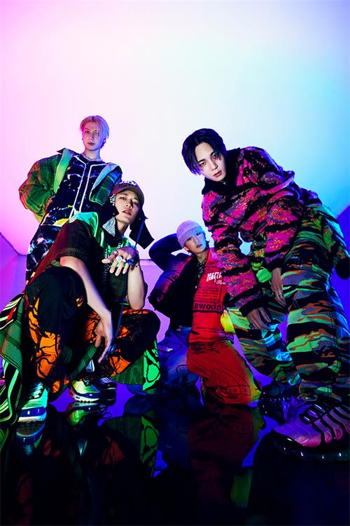 1689931845178832.jpg SHINee正规8辑《HARD》图片 1.jpg
