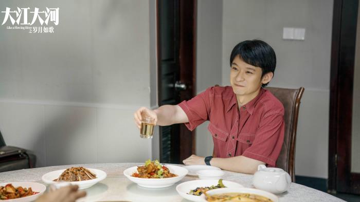 董子健大江大河2.jpg